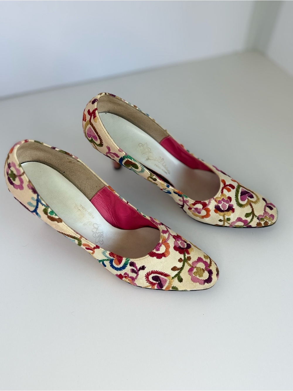 Vintage Cream Floral Embroidered Pumps with Multicolor Accents